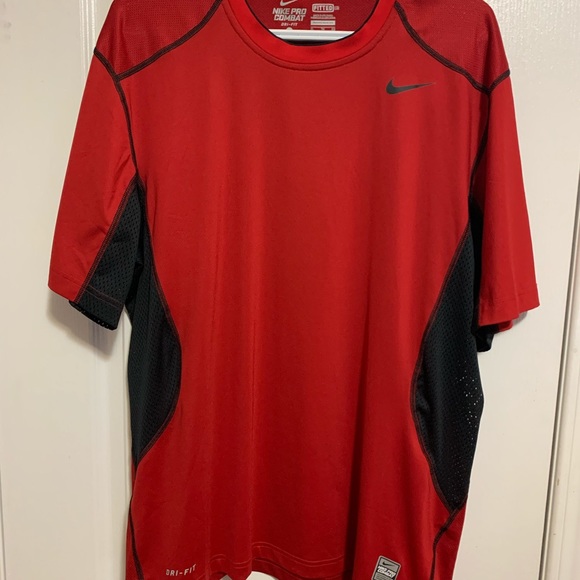 Nike Pro Combat Athletic Training T-Shirt - Picture 5 of 12